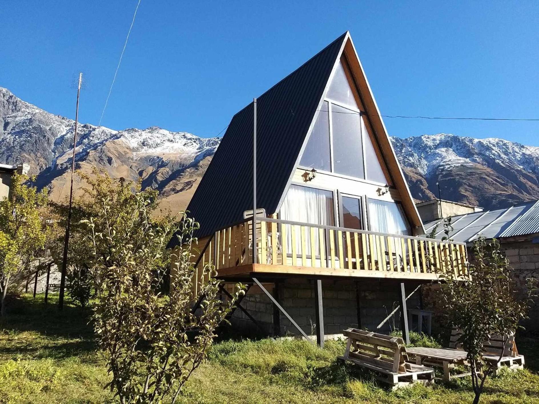 شقة Emotion Kazbegi المظهر الخارجي الصورة