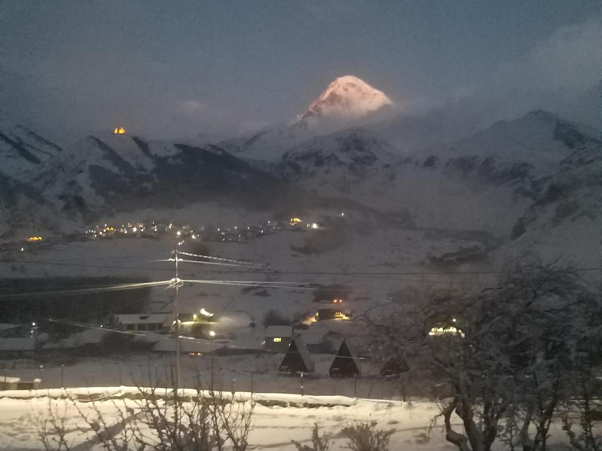 شقة Emotion Kazbegi الغرفة الصورة